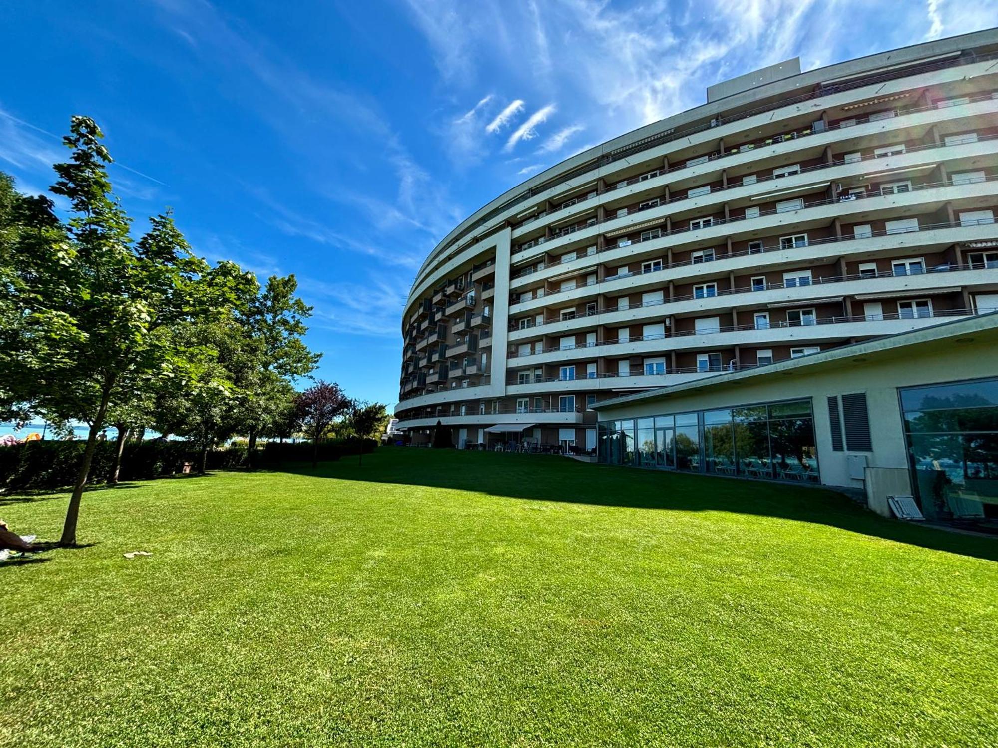 Club218 The Sunset - Wellness Apartment Siofok Exterior photo